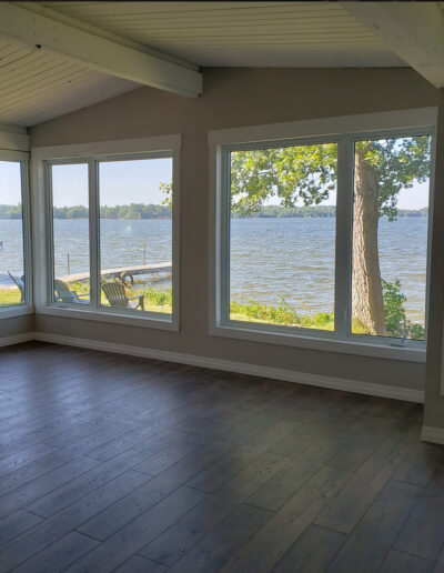 window replacement with lakeside view